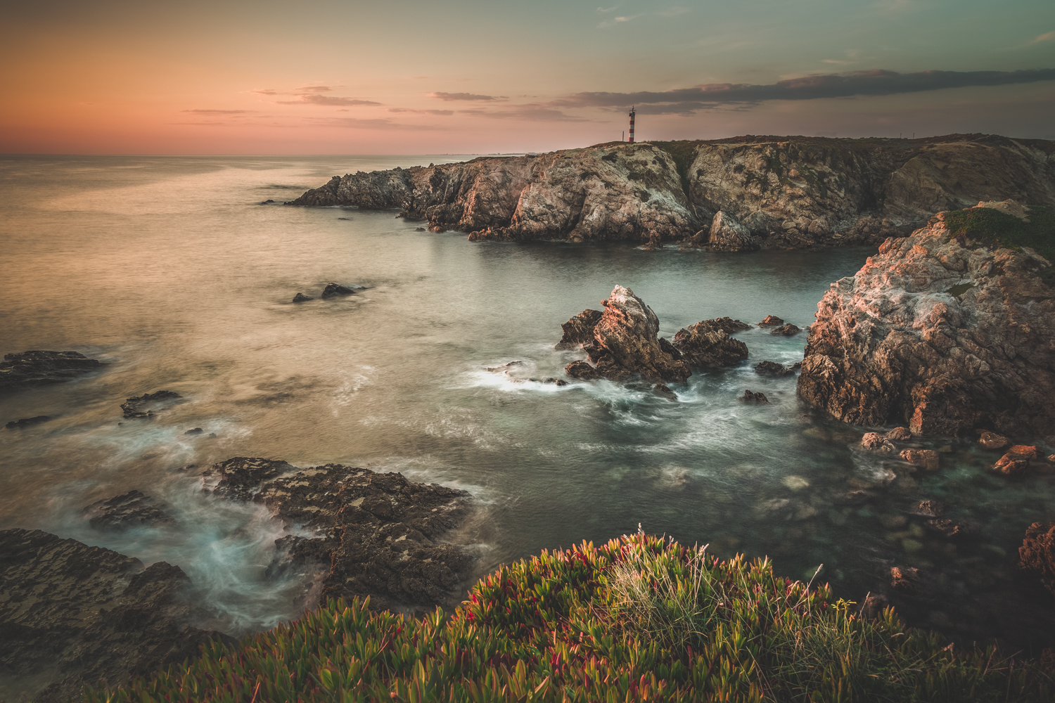 Sonnenuntergang an der portugiesischen Atlantikküste bei Porto Covo